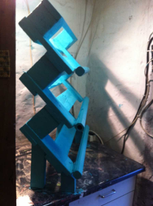 Shoe rack made of pallets: side view, painted