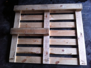 Pallet for triangular desk: Preliminary reconstructions