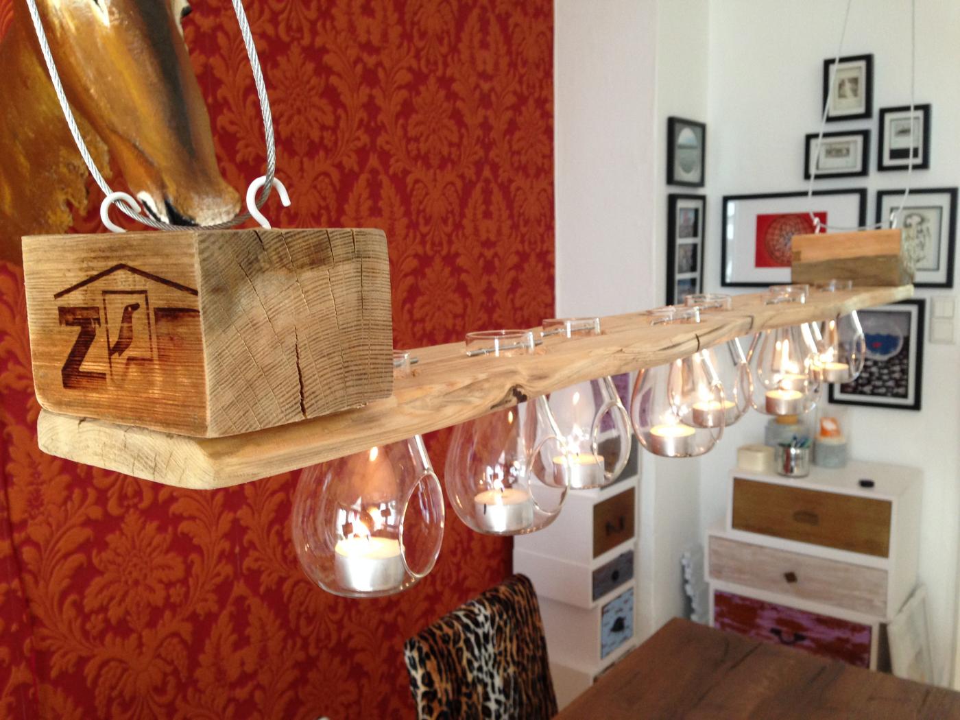 Tealight pallet-chandelier: pallet wood, beeswax finish