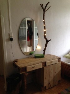 Palette dresser with bark beetle tracked wood and LED lighting